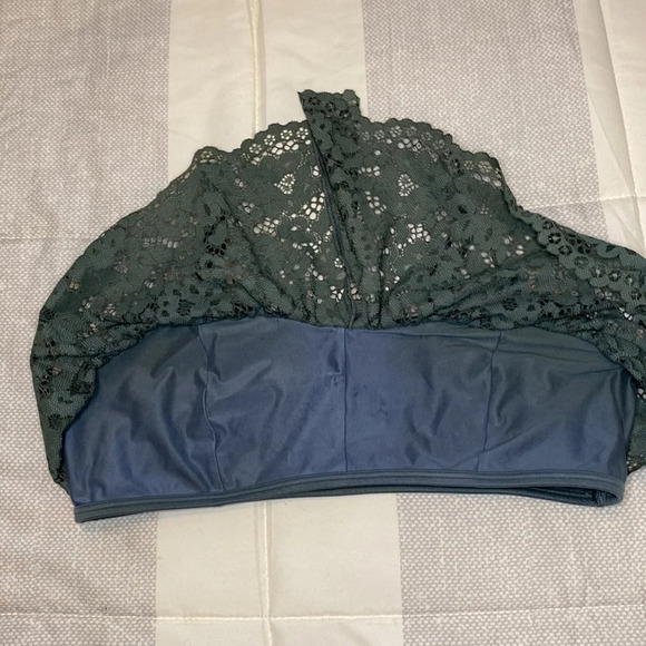 🌸Victoria Secret green lace bralette - Picture 7 of 9